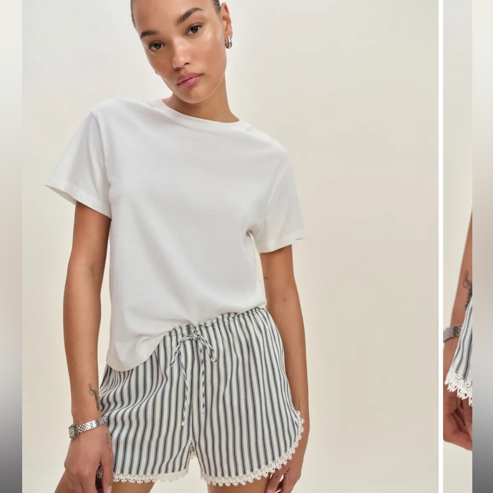 Reformation Toria Short Ivory - Size XL